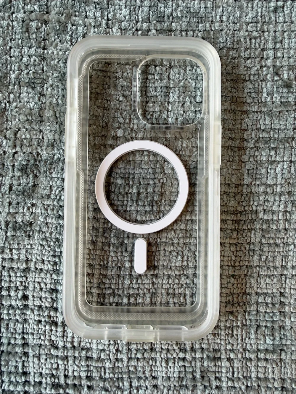 Pelican Voyager iPhone 14 Pro Max in Clear